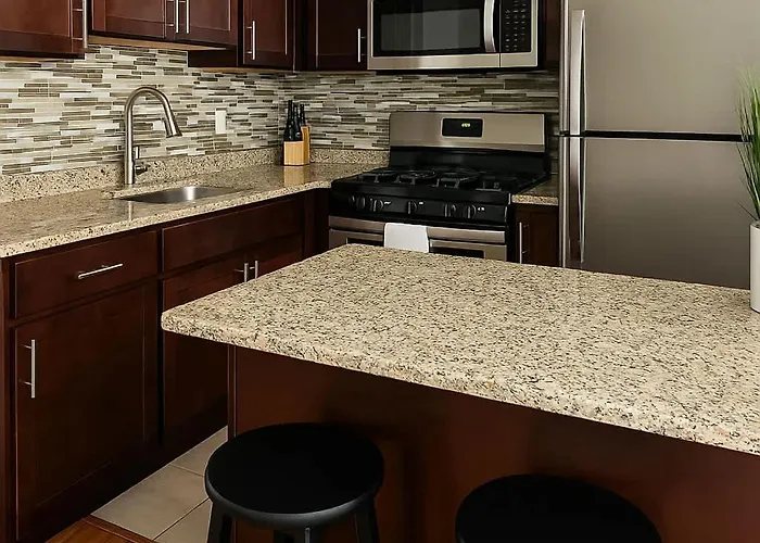 Cozy 1-bedroom - Sunnyside 2n Chicago